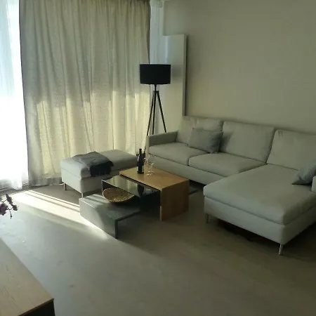 Top Location, Garage, Brand New Building דירה